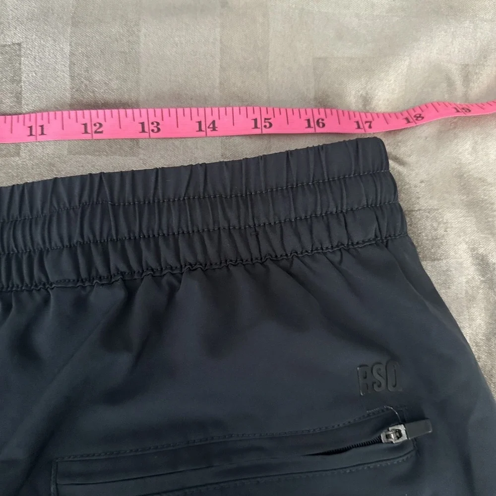 RSQ Shorts Mens XL Black Active Short‎ Elastic Waist Zip Pocket Athletic Gym
